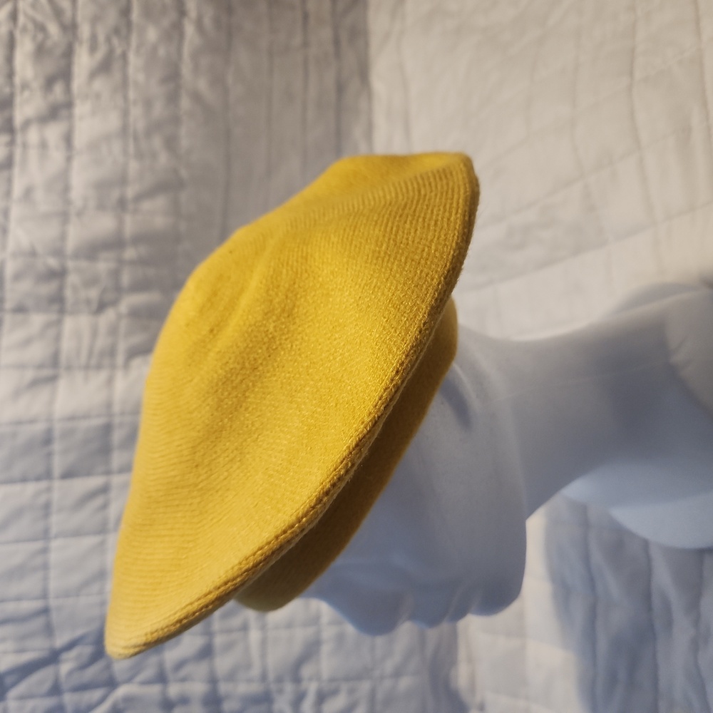 Beret/hat - Picture 2 of 4